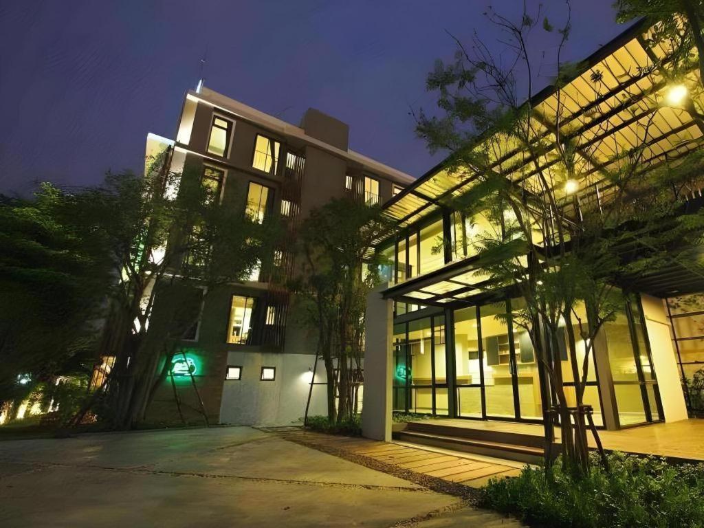 Bb House Mini Suite Hotel Бангкок Экстерьер фото
