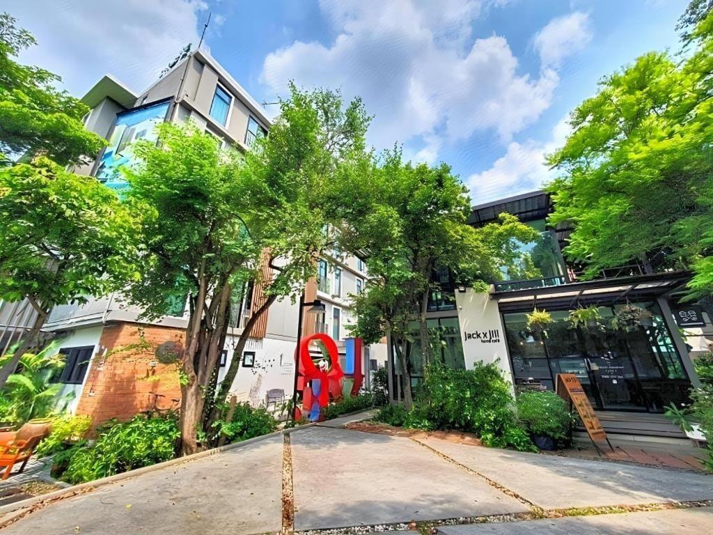 Bb House Mini Suite Hotel Бангкок Экстерьер фото