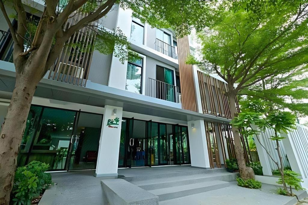 Bb House Mini Suite Hotel Бангкок Экстерьер фото